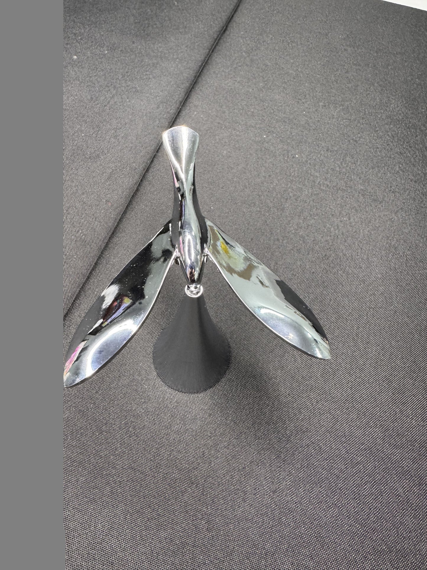 Equilibrium Alloy Bird