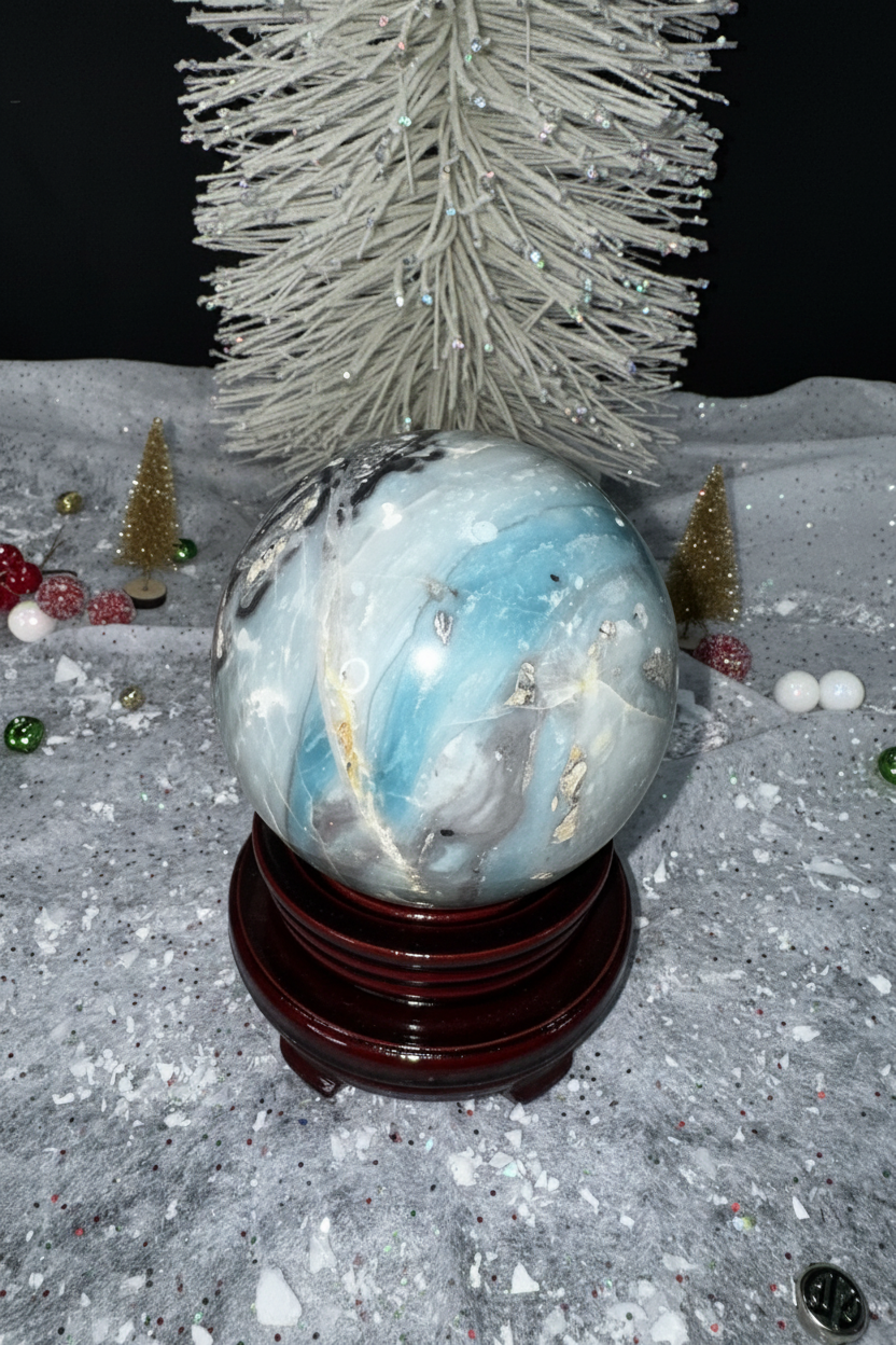 Caribbean Calcite Sphere - Photo 1